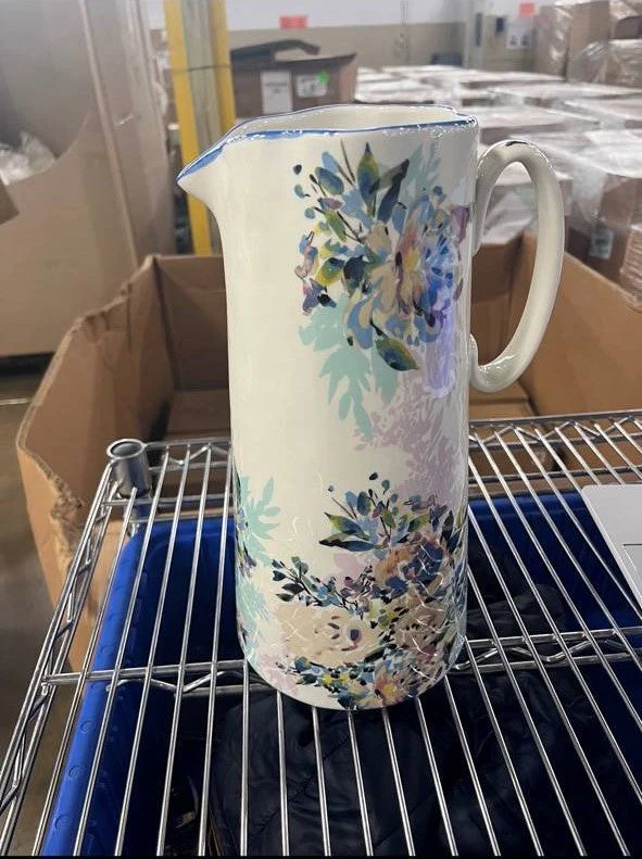 Large Vase Retail
