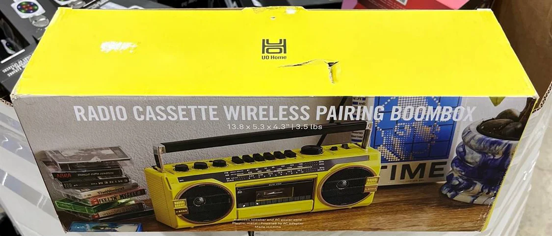 G51357-7 Assorted Music & Audio Accessories Retail
