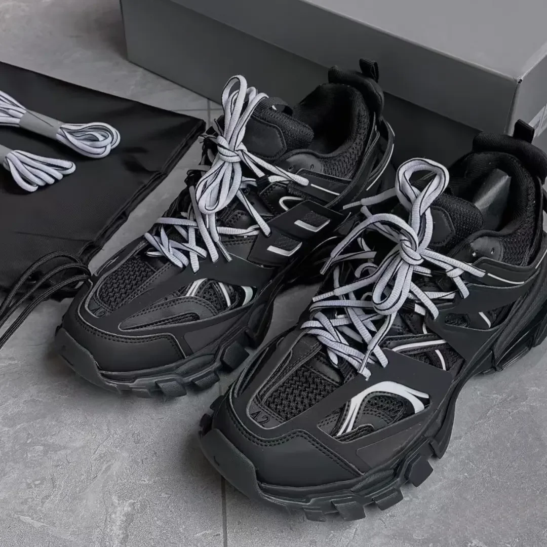 Wholesale Balenciaga Shoes Pallet – 60+ Pairs of Designer Footwear Wholesale Balenciaga Shoes Pallet – 60+ Pairs of Designer Footwear