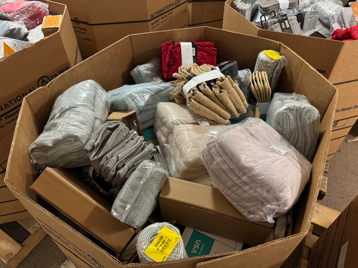 IMG_1178 Wholesale Brand New Bed Bath & Beyond Merchandise Pallet – Retail Store Overstock