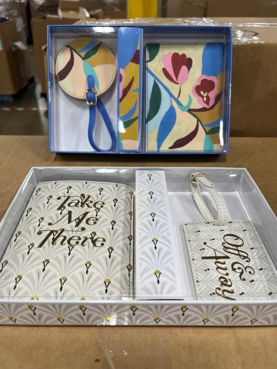 R494608-2 Assorted Passport Holders Retail