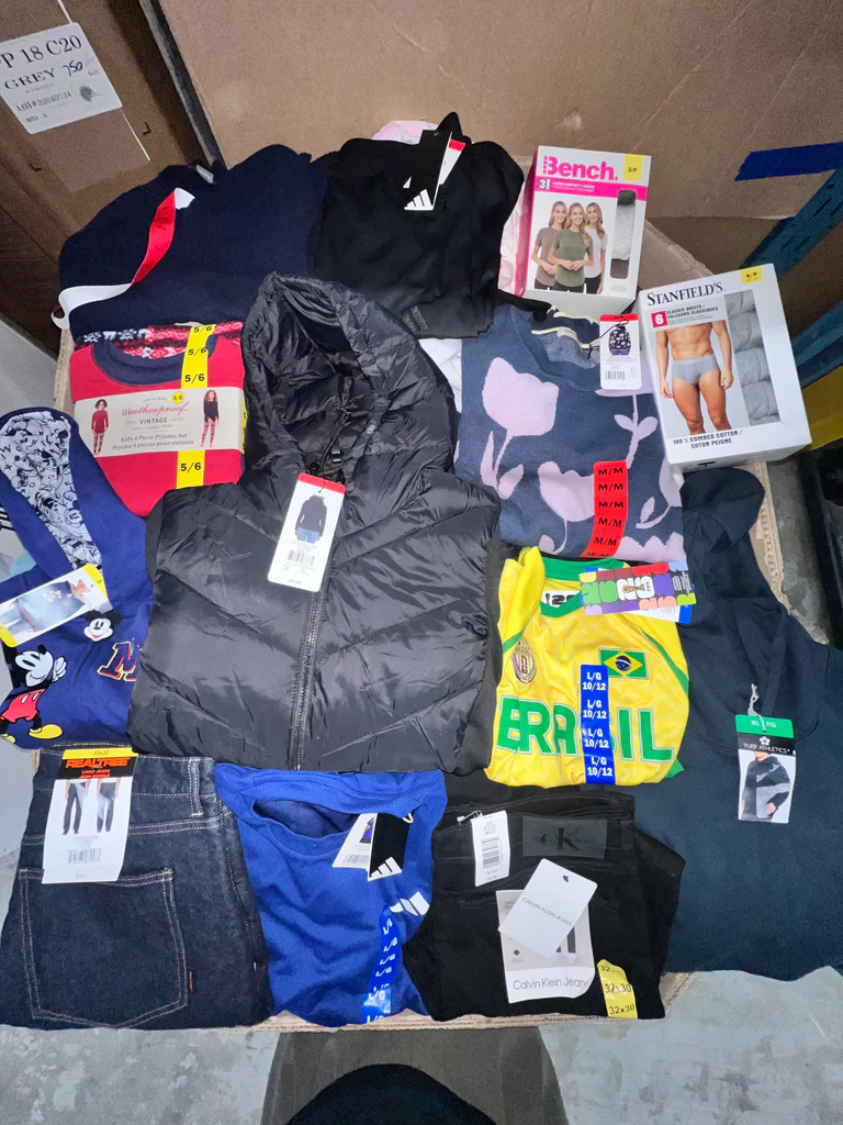Brand Name Clothing #8 – 250pcs